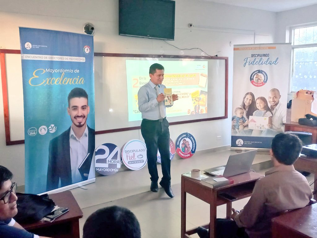 Pr_Hendrick_R_O's tweet photo. "En la Zona Puerto Maldonado - MSOP, pastores y Directores de Mayordomía comprometidos 💪🏻💪🏻 con el plan #MayordomíadeExcelencia , y 🔌 #Conectados con el #REVIVE2022 "

@prraulyaranga @josuellempen @EDINSONVASQUEZ @AdventistasMSOP https://t.co/GNCdcqaBOb