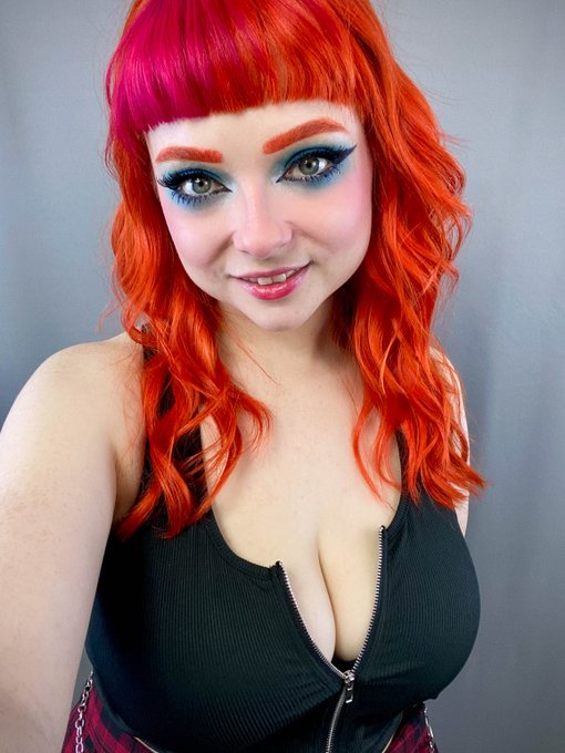 Hi I changed my hair again 💖 https://t.co/Mg0RSAKtdD<a href="/tag/plushies"class="tags"><span>#plushies</span></a><a href="/tag/squishmallows"class="tags"><span>#squishmallows</span></a>