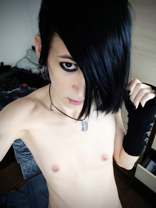 Check out my OF for hot emo stuff :3 https://t.co/3OhsZ9EaaW<a href="/tag/mvsales"class="tags"><span>#mvsales</span></a><a href="/tag/mvtrans"class="tags"><span>#mvtrans</span></a>