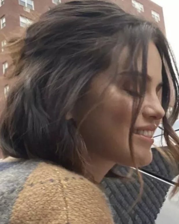 selenaritorr's tweet image. Beautiful and stunning 🥲🥰🤍 #SelenaGomez #Selenators