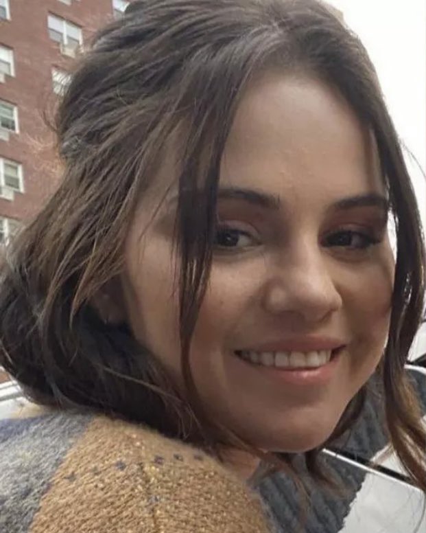 selenaritorr's tweet image. Beautiful and stunning 🥲🥰🤍 #SelenaGomez #Selenators