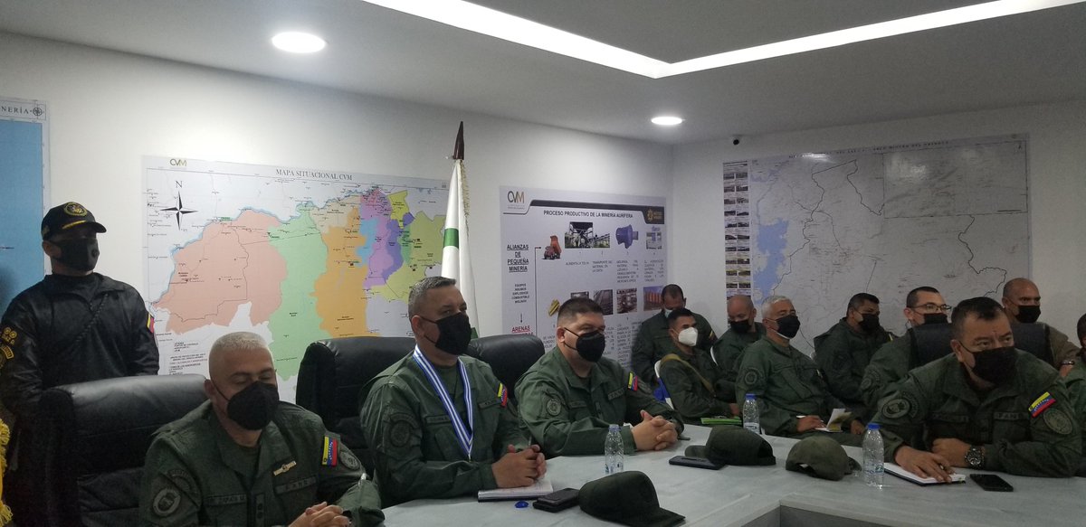 iaesen_umbv's tweet photo. #19Feb En la @CVMVenezuela el Tcnel. Eduardo Rodríguez Simons, Gerente de Producción expone sobre Estrategias y Aportes de la CVM al Desarrollo Nacional,a los #Maestrandos en Seguridad de la Nación Cohorte 20-21. Actividad Académica de la Pasantia de Estudio en el Edo. Bolívar. https://t.co/K2PouZLGv9