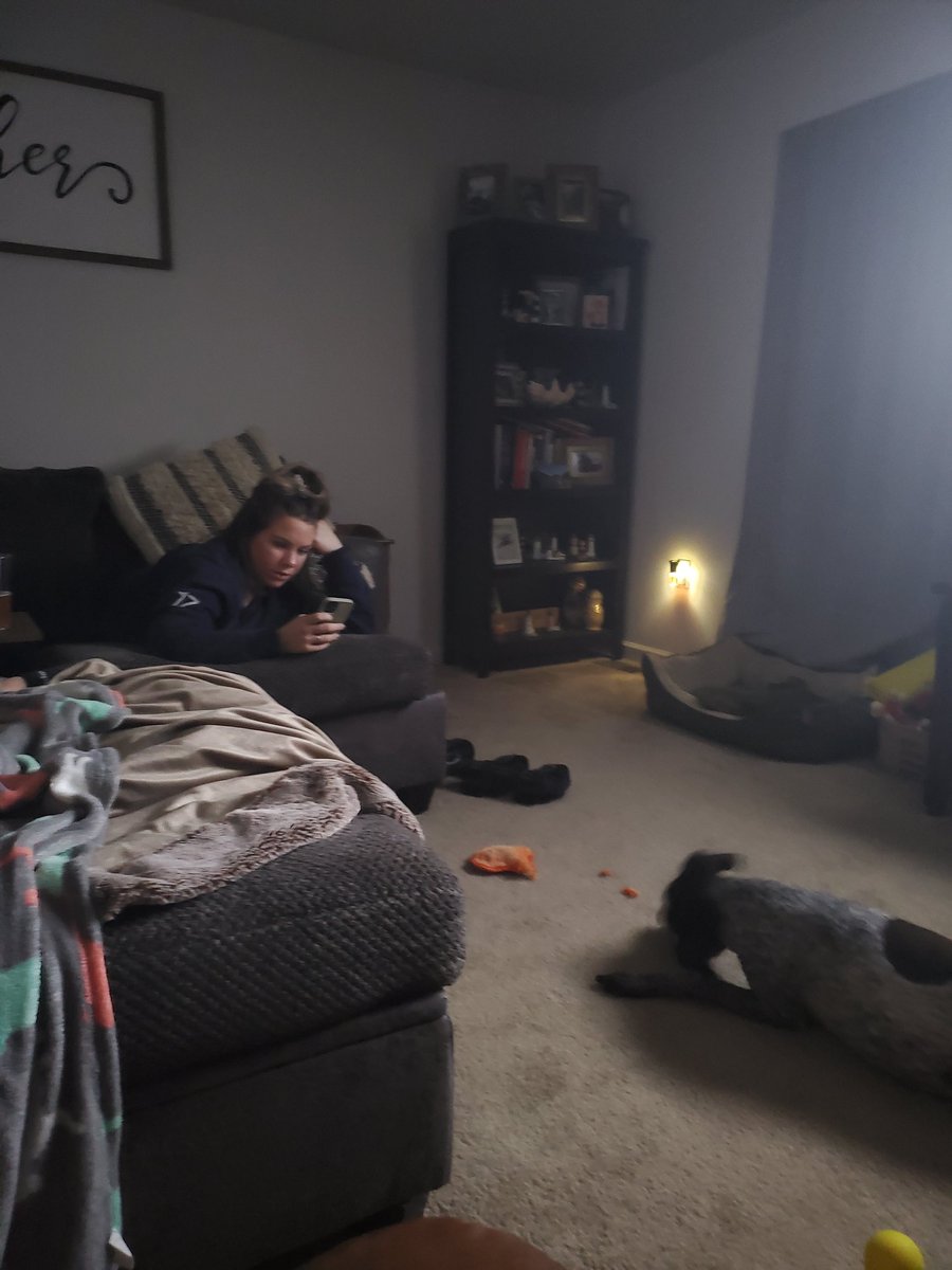 SportsNTheatre's tweet image. @bethy_pooo is in the house #replychug