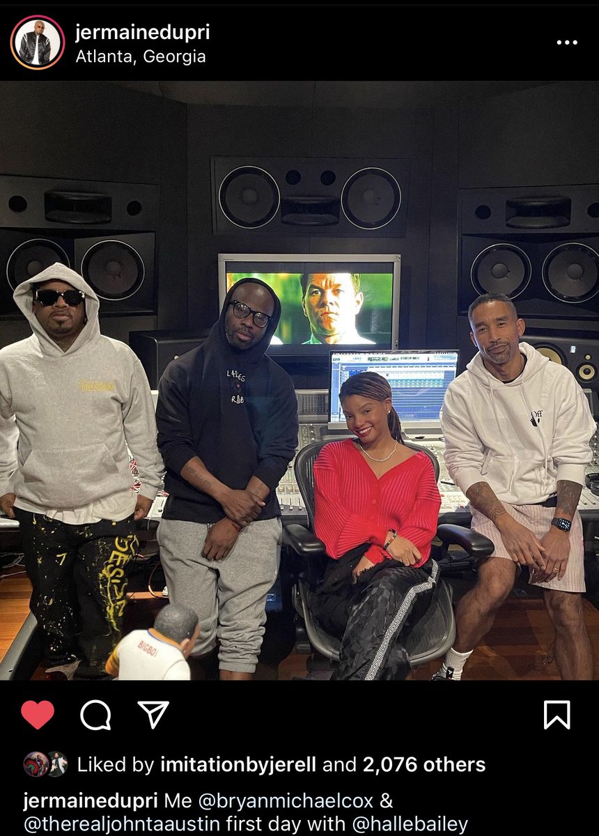 kyaxcheeks's tweet photo. Oh Halle bout to have a HIT 😭🔥🔥 https://t.co/OwyuMWAktm