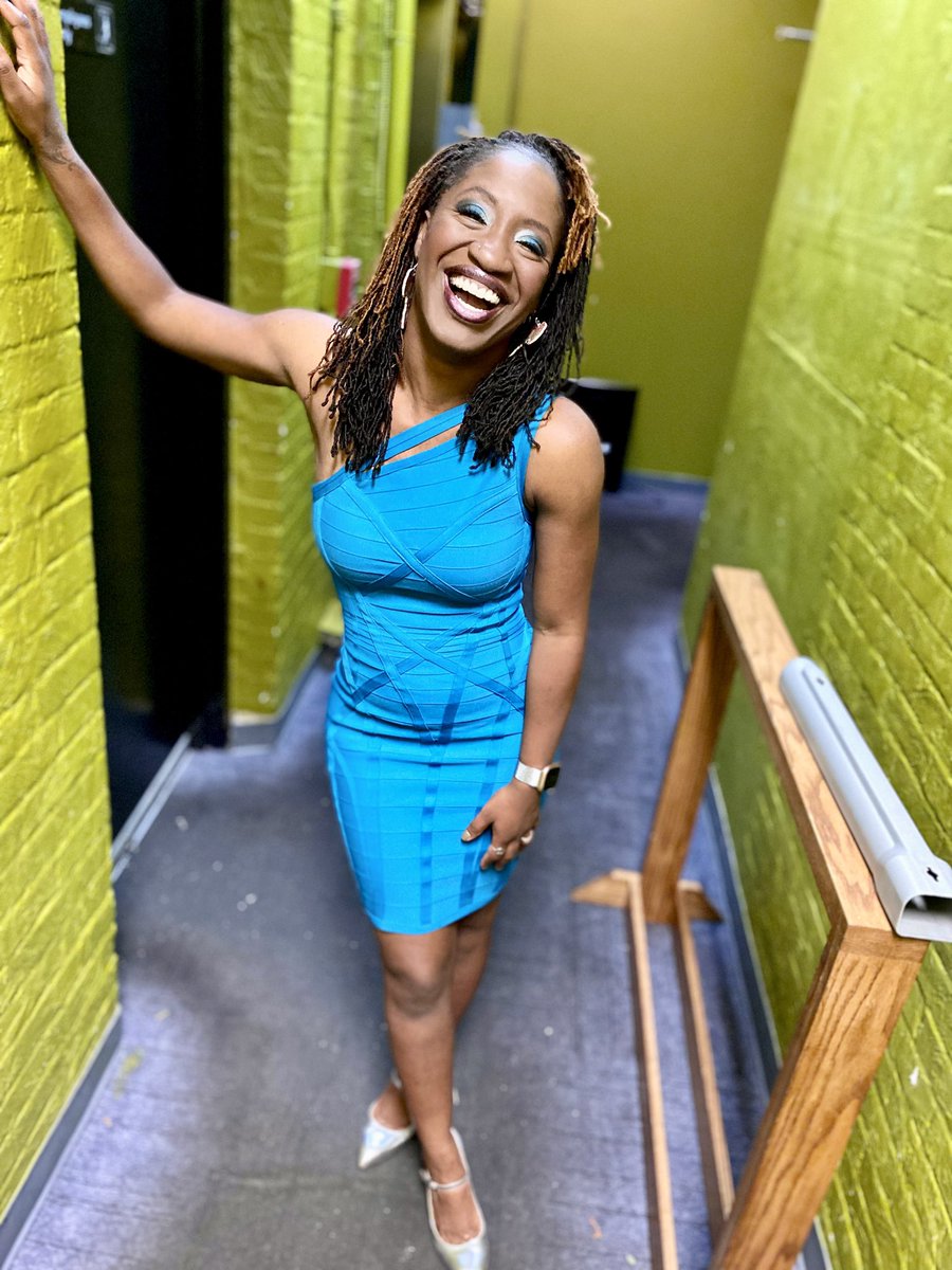 Such's tweet photo. Today I celebrate 10 years since I quit my job as a nurse to sing full time 😭 The scariest decision at the time turned out to be the BEST decision of my LIFE… I’m grateful beyond what words can convey… dreams come true 🙏🏾 Thanks for being on the journey with me, I LOVE YOU ♥️ https://t.co/RcTAWEdyy0