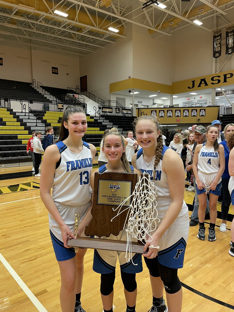 Another week, another win!!!  
2022 Semi state champs!!
Congrats girls!!🏆🏆🏆
#winners #Champs #statebound