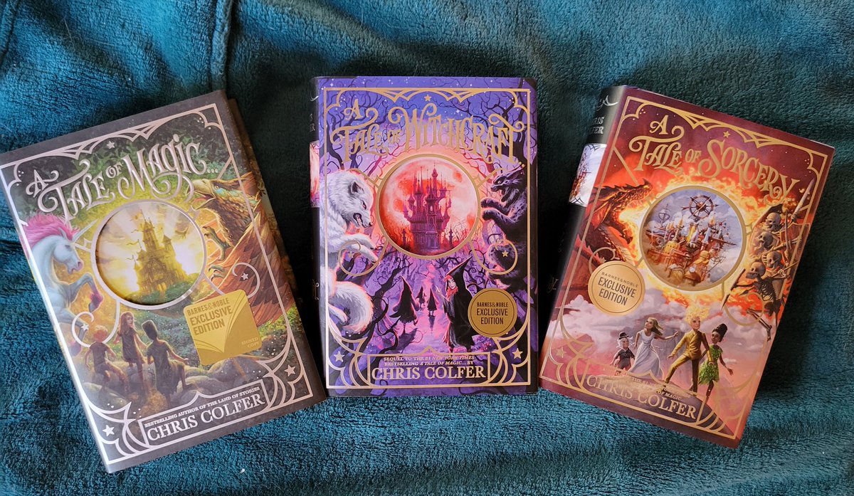 lestersbonnet's tweet photo. I still can't get over how gorgeous the covers of these 3 books are @chriscolfer @BDormanArt
💖📚🤗
#ataleofmagic
#ataleofwitchcraft
#ataleofsorcery https://t.co/AQlbbFWck6