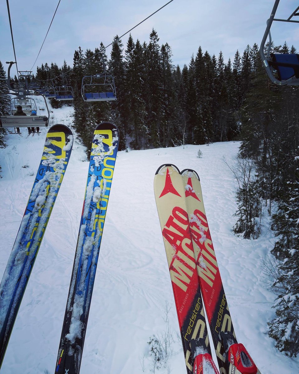 espenopheim's tweet photo. SaturdayFunDay #salomon #atomic @OsloVinterpark https://t.co/ltwikUWOH4