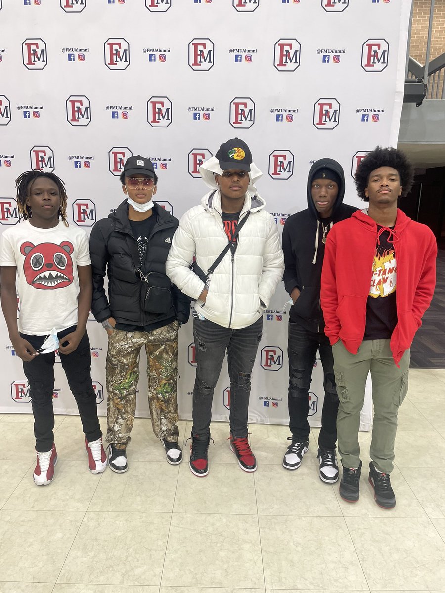 SFBruinsMBB's tweet photo. Our guys got to experience @FMUmbball execute a big win today. Thank you @CoachGEdwards for the opportunity. https://t.co/rlMuP7bcIO