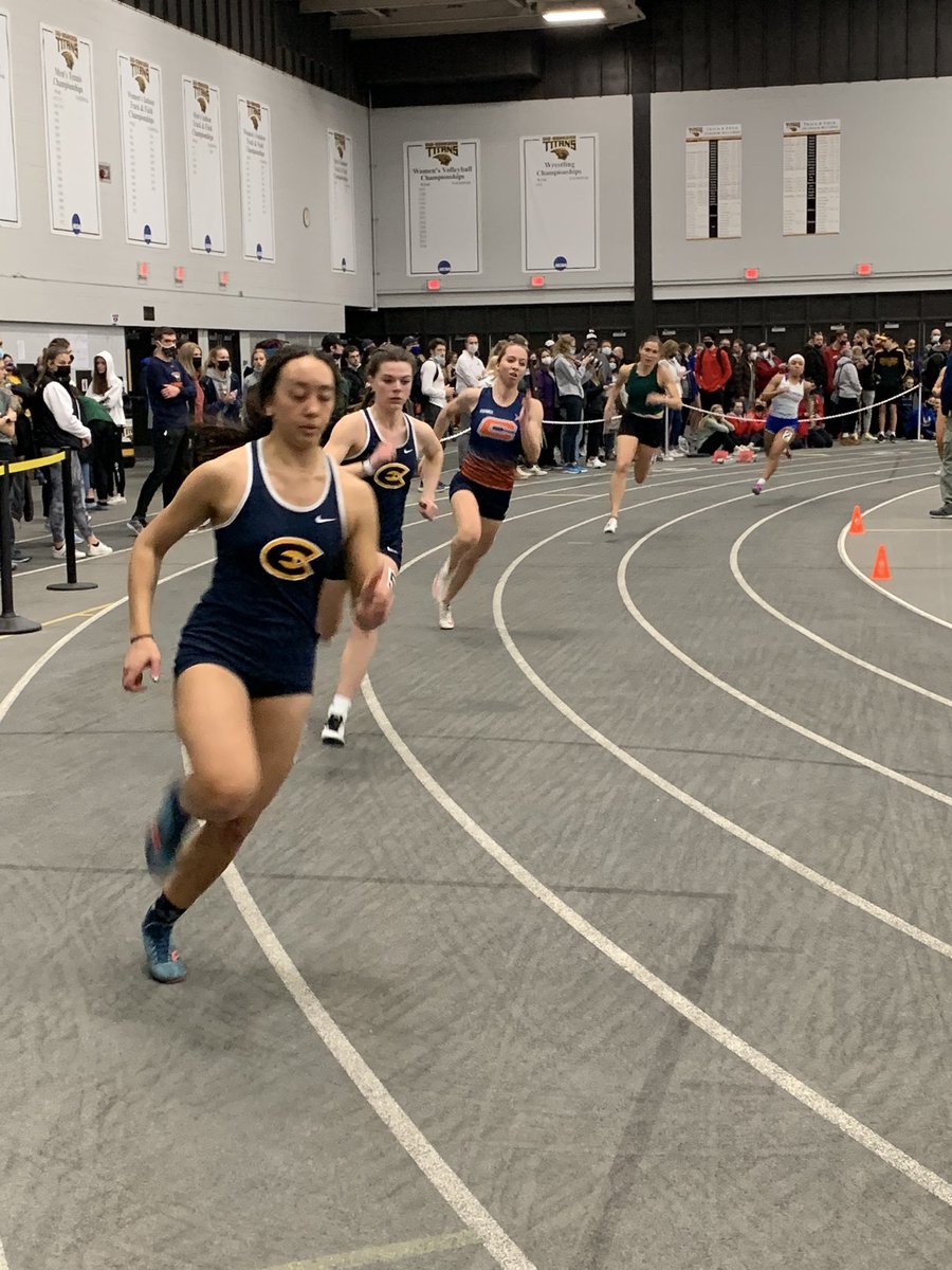 bsd713's tweet photo. Great day cheering on Blugolds at the UWOshkosh Titan Challenge Track Meet today! #rollgolds #gogolds #uwec #track #sprints #uwectrackandfield https://t.co/bWN72S2p1x