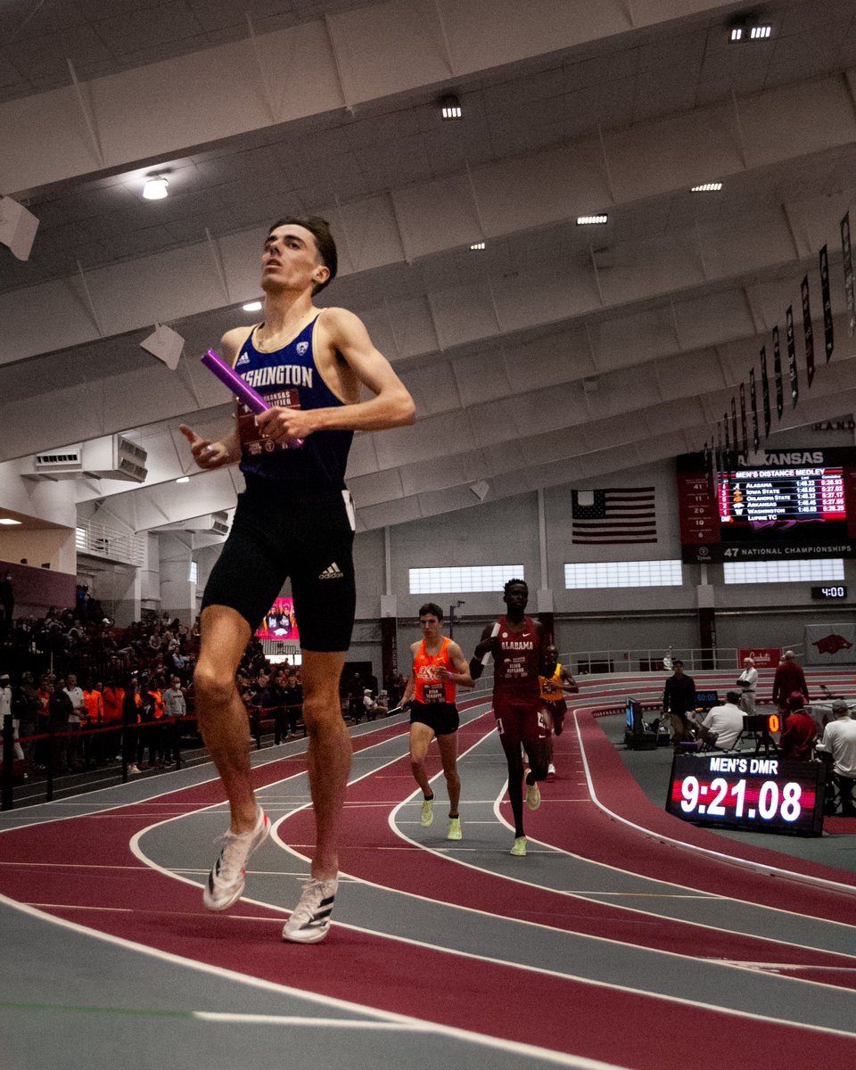 UWTrack's tweet image. Brian Fay's three races this track season ...

🟣 3:55.14 mile on 1/29
🟣 13:24.00 5k School Record on 2/11
🟣 3:52.81 split on DMR 1,600m anchor

Fast, Faster, Fastest 💨💨💨

#GoHuskies 📸 @ Fred Huxham