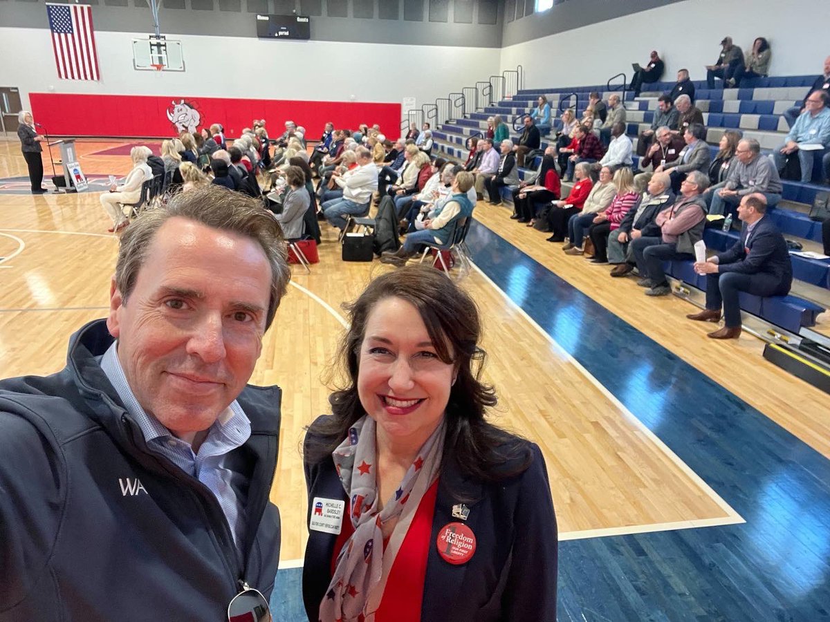 RepMarkWalker's tweet photo. Another great day with Randolph County GOP in Asheboro, Stokesdale and Summerfield Fire Departments, a huge crowd at the Guilford County precinct meeting and finishing up in Walkertown.
#nc #ncsen #walker4nc #ncpol https://t.co/dnj7rCSedV