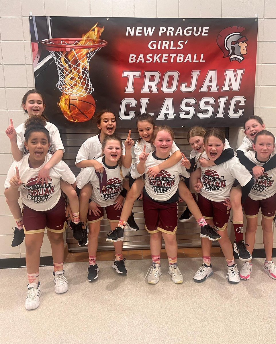 LSGBA_Traveling's tweet photo. Way to go 3 Gold for taking 1st place at the New Prague tournament!! Plus their Cougar Buddies were there all day to cheer them on!! 🏀🏆🏀 #StrongerTogether https://t.co/puaIwaDcdz