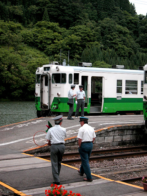 長年鉄道の写真を撮り続けている方が語る Snsに写真を上げるという行為 についての体験談が興味深い Togetter