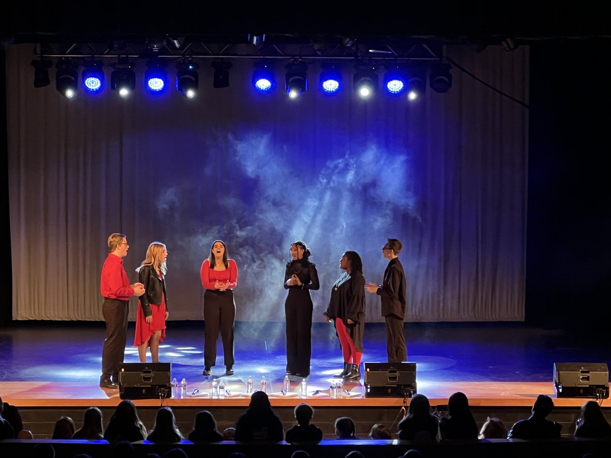 NHSTechCrew's tweet photo. Nordonia A Capella Festival evening performances are in full swing!!! @johnepickering @JoeSuperintend1 @JessyArcher @CaseyGWright https://t.co/WrDSTIkUH0