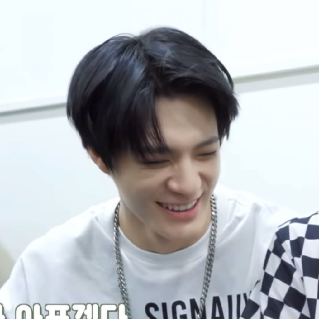 thinking about jeno tweet media