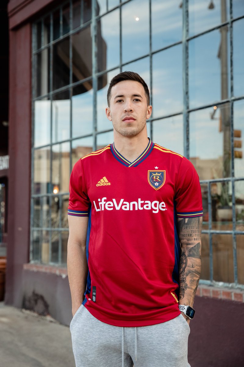 InterTimeLine's tweet photo. Nova camisa do Internacional que está circulando na internet, na verdade é uma montagem da camisa do @realsaltlake. 😅 https://t.co/3HC8hoP0pg