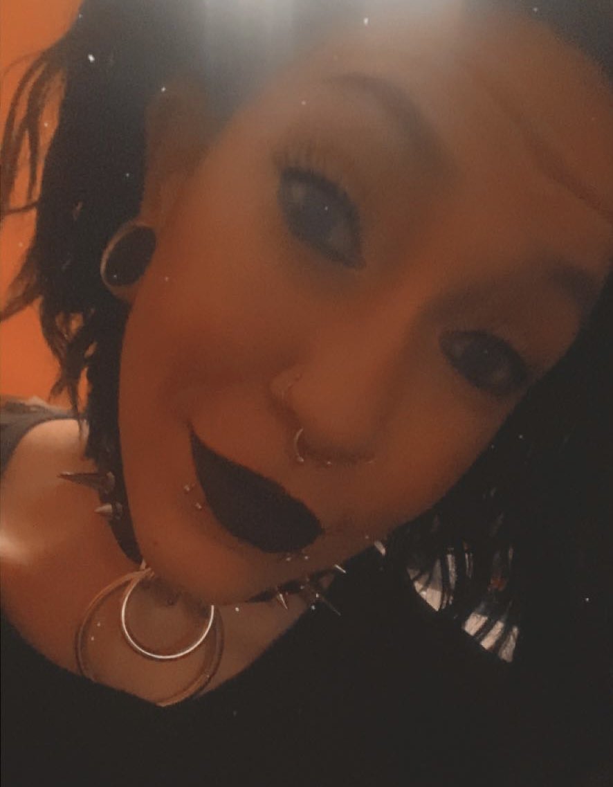 natalie_bader's tweet photo. #selfie https://t.co/7kXKmOzN1h