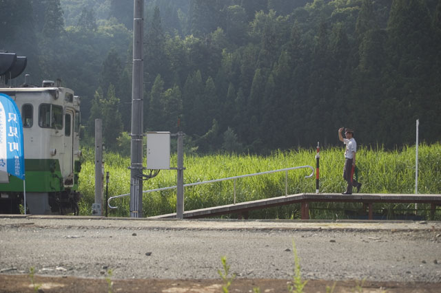 長年鉄道の写真を撮り続けている方が語る Snsに写真を上げるという行為 についての体験談が興味深い Togetter