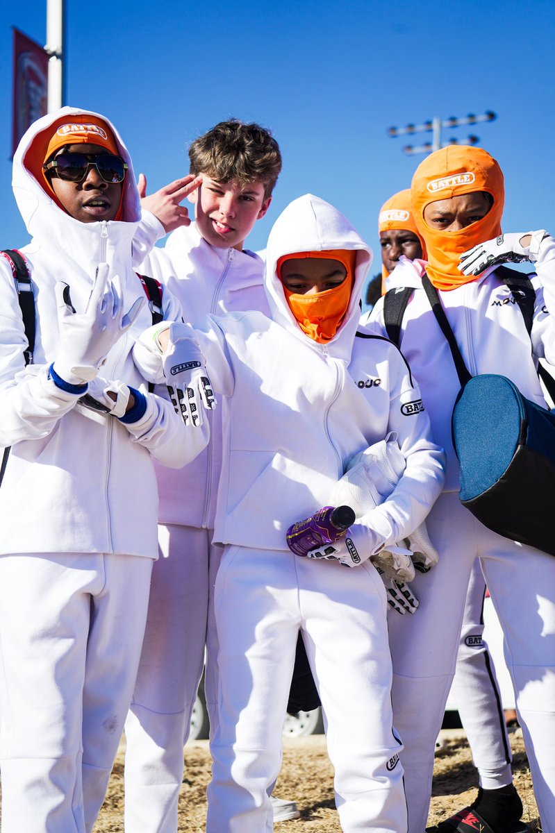Mojo7on's tweet photo. #Mojo7on #DripOut #Snowman
@BattleSportsCo https://t.co/wVc1ZOCAv3