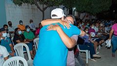 chelitodavilam's tweet photo. ¡Mis llaves! En el barrio Bello Sol en Santa Marta hay gente muy especial y cariñosa.
Muchas gracias a Molí, Pitter, Rosario “Chayo” y toda la familia Navarro, quienes son parte del #TeamChelito desde el día 1 de campaña y también a todos los líderes de este bello sector... https://t.co/ucYvt1CGoX