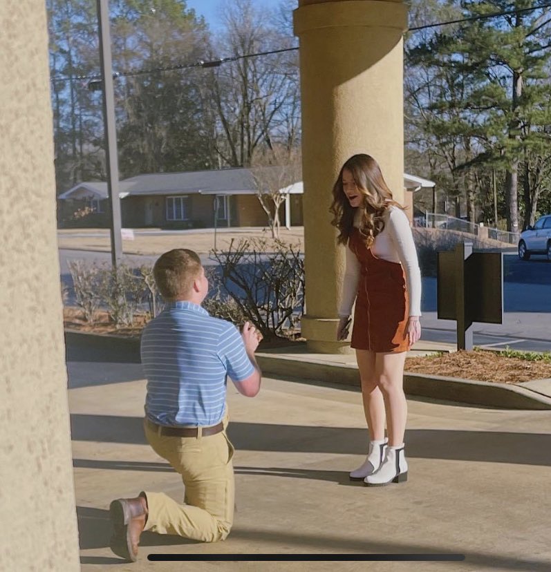 ripleybaseball's tweet photo. Knees weak, palms and pits are sweaty, 3x10 heavy military and bench press, will you be my forever spotter, she said yes! Yeah Gooby! https://t.co/hNCsGDqQLH