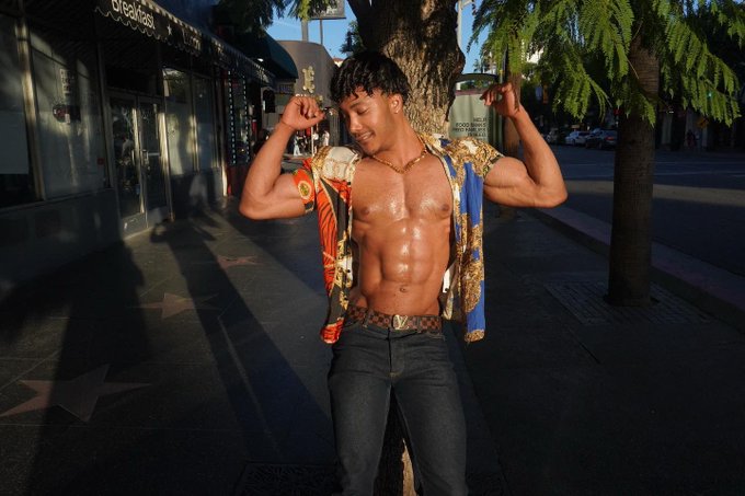 Watch Michael Privius- 6’3|215lbs's leaked NSFW photo on TwXstars