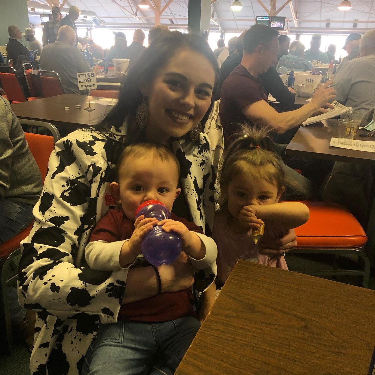NateMontanez's tweet photo. Taught the kids a thing or two on how to lose money responsibly… #fonner #funatthefon @FonnerRacing @FormWhippinTH @chriskotulak https://t.co/8XwQEb0rP7
