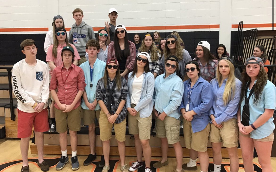 themes for next week! DOUBLE DISTRICT CHAMPIONSHIPS FOR THE BULLDOGS! COME SUPPORT! 
monday (girls) @ la @ 7:30 -  GANGSTA NIGHT 
tuesday (boys) @ la &amp; 7:30 - FRAT NIGHT