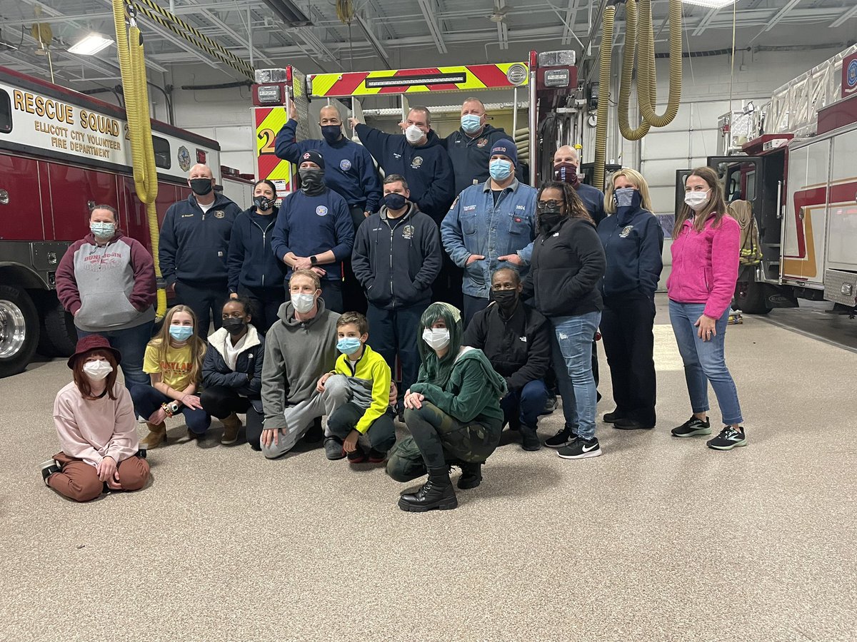 hcpss_dms's tweet photo. Day 2 of 3 community outreach DMS &amp; NES Community teaming up to provide dinners for first responders at Station 2 in Ellicott City! https://t.co/rF3n4B1Hk5