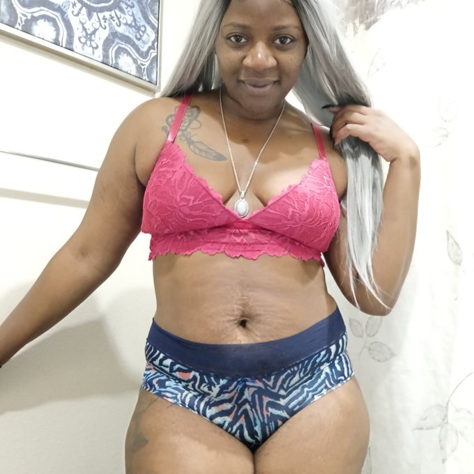 #NewProfilePic https://t.co/f94dwUKkud<a href="/tag/newprofilepic"class="tags">#NewProfilePic</a>