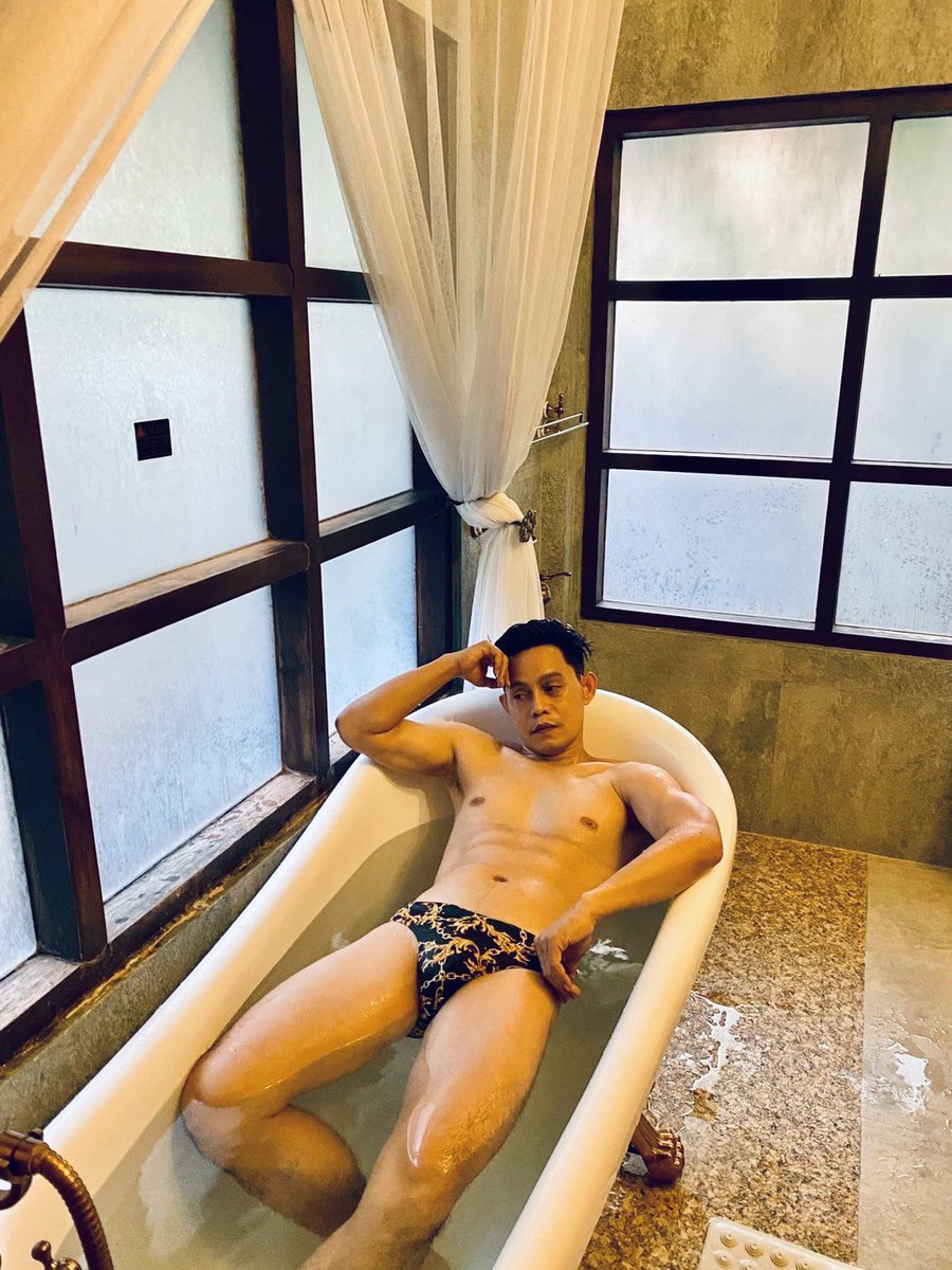Chan03913340's tweet photo. 😍🥰🥰🥰 https://t.co/GPQKhrBLqN