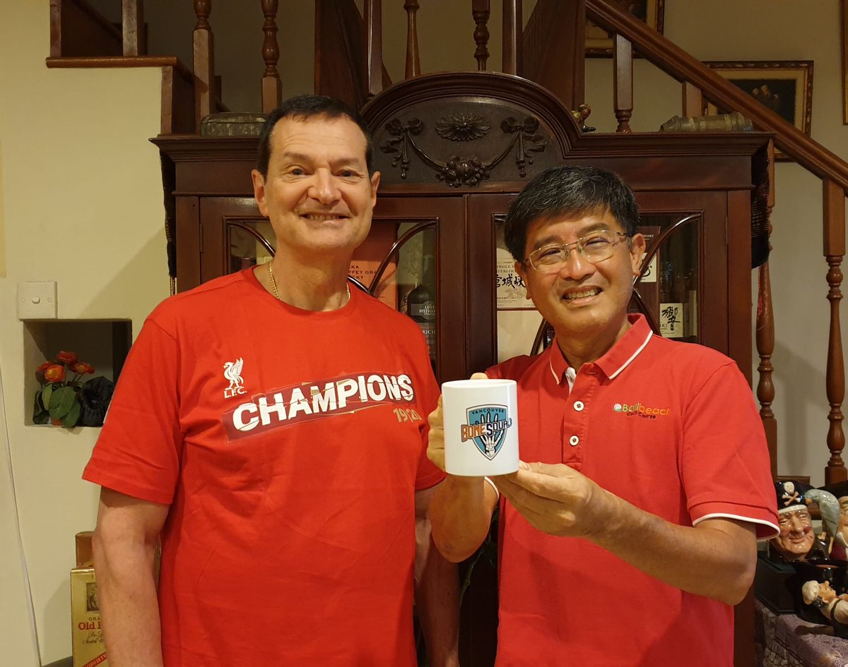 Prof Wilfred Peh of the National University of Singapore is a long time friend of the Bone Squad and MSK radiology at UBC. Here getting awarded his Bone Squad mug