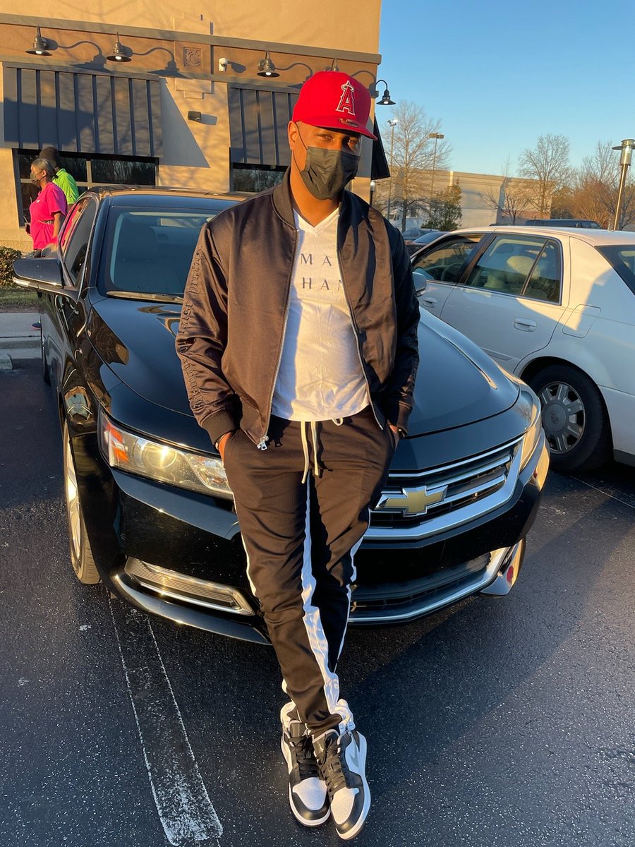 green_kwame's tweet photo. Just out with my young jit doin #ChevyShit #Certified_KJ https://t.co/GvcrfyybNN