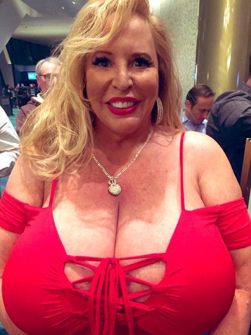 Live Show in an hour.  https://t.co/nC5aC3abF9  around 8:30 PM PST time.   #EuropeDiChan https://t.c<a href="/tag/europedichan"class="tags"><span>#europedichan</span></a>