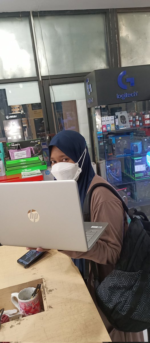 WwanSalesLaptop's tweet image. Sold laptop hp dq0508tu 😇

#hpindonesia
#laptophp
#printerhp
#laptoppelajar