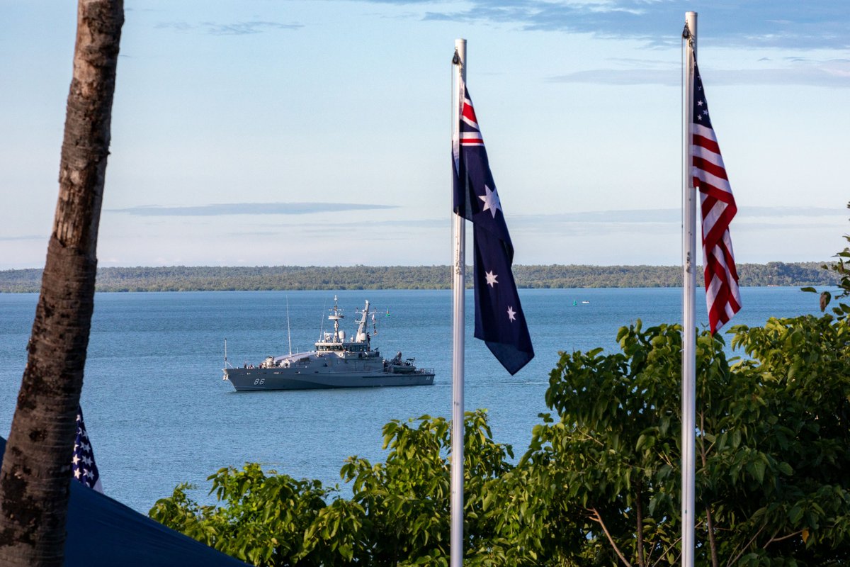 DefenceAust's tweet photo. The commemoration was supported by #AusArmy soldiers, #AusNavy's #HMASAlbany and #AusAirForce #F35A Lightning II aircraft. As part of the ceremony yesterday, a M2A2 105 mm Howitzer crewed by Army Gunners were fired during a re-enactment of the Bombing of Darwin.
#LestWeForget https://t.co/IKKEdoWGbP