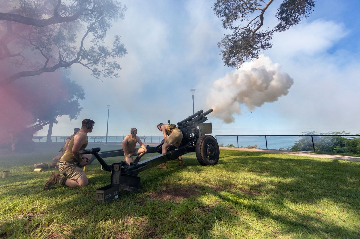 DefenceAust's tweet photo. The commemoration was supported by #AusArmy soldiers, #AusNavy's #HMASAlbany and #AusAirForce #F35A Lightning II aircraft. As part of the ceremony yesterday, a M2A2 105 mm Howitzer crewed by Army Gunners were fired during a re-enactment of the Bombing of Darwin.
#LestWeForget https://t.co/IKKEdoWGbP