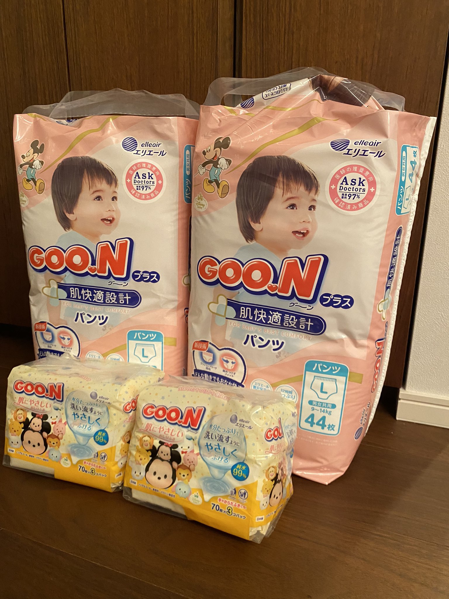 Daigo 今日はグーンの日 グーンプラスのディズニーデザインがかわいい サイズでキャラクターが違うから楽しい 機能もup 更に赤ちゃんに優しい 使ってね T Co Rabir8tehk グーンプラス エリエール 贅沢保湿 超音波接着