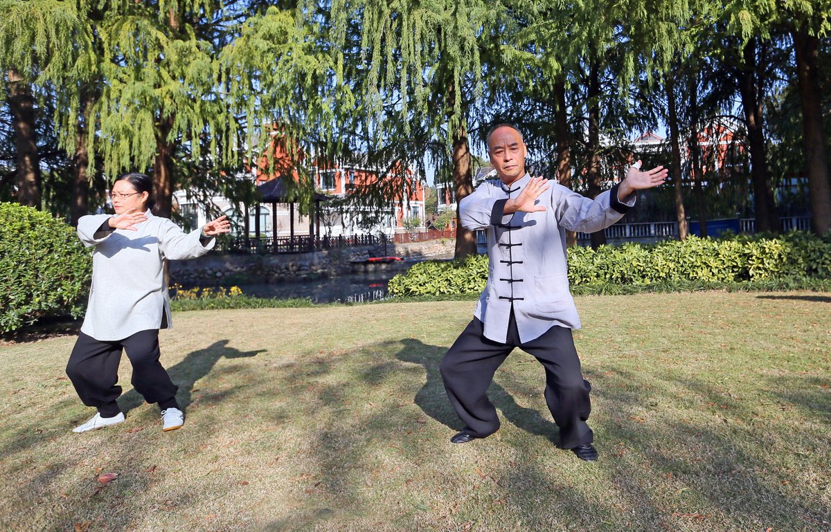 VisitSongjiang's tweet image. Invigorated people doing morning exercises make the windy morning full of vitality.

#morningexercises #winter #taiji #songjiang #shanghai #china