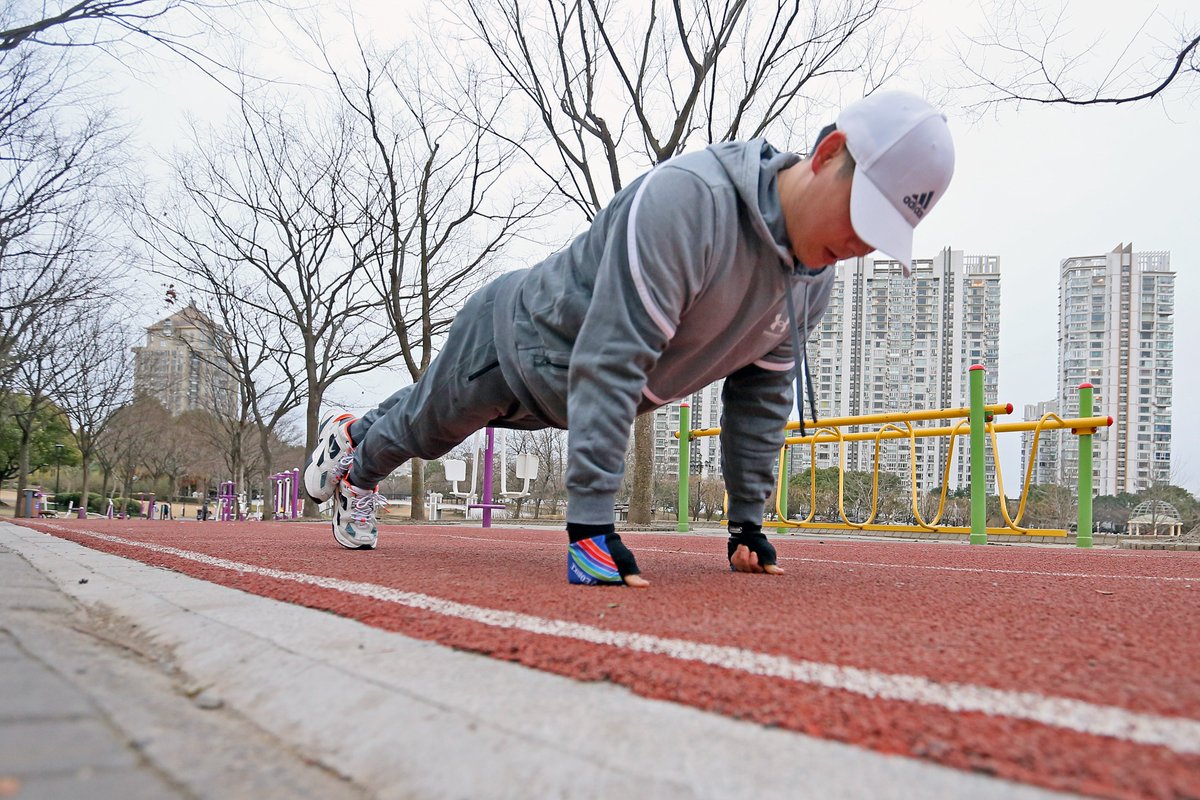 VisitSongjiang's tweet image. Invigorated people doing morning exercises make the windy morning full of vitality.

#morningexercises #winter #taiji #songjiang #shanghai #china