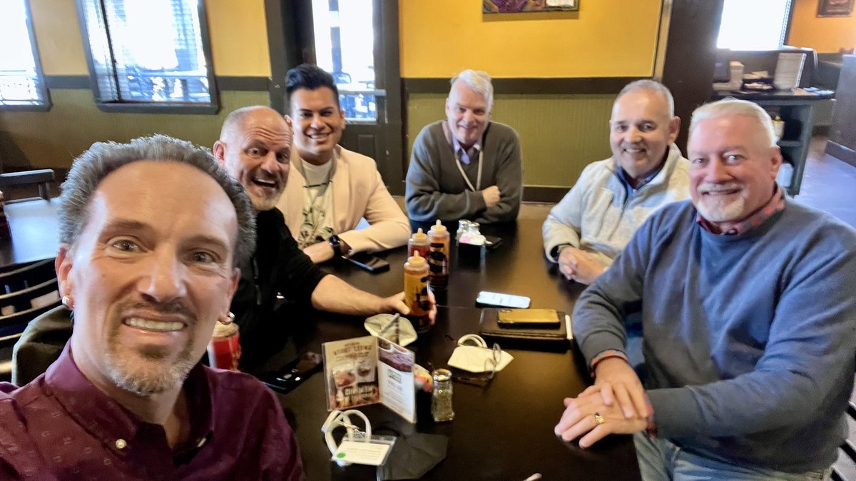 gmcsflorida's tweet photo. Members of the Chorus Leadership, the Board and Staff from Gay Men's Chorus of South Florida are attending the @GALAChoruses 2022 Leadership Symposium in Atlanta. A lot of amazing discussions happening this weekend. #galachoruses #galaconference https://t.co/qzKVg3RHRT