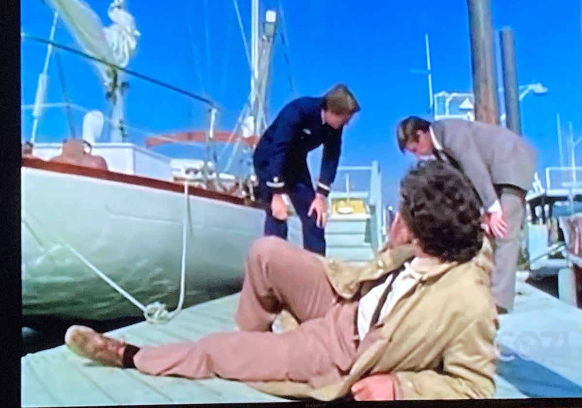 𝔱𝔥𝔞𝔫𝔎 𝔤𝔬𝔡 𝔦𝔱’𝔰 𝔣𝔯𝔦𝔡𝔞𝔶! tweet media