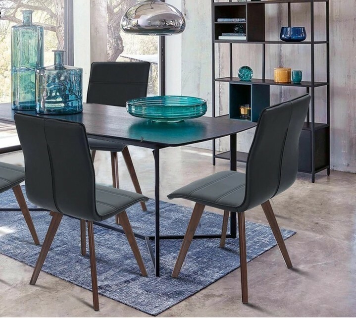 ozdingo_au's tweet photo. Turn dinner into dining!⁠
⁠
Our Artiss Dining Chair is a firm statement in sophistication that stands proud in your dining room. Designed to easily match and blend with your preferred décor with its neutral tones, the dining chair is upholstered in h… https://t.co/7eg4LhL2J4 https://t.co/yYWfjm2Fjv