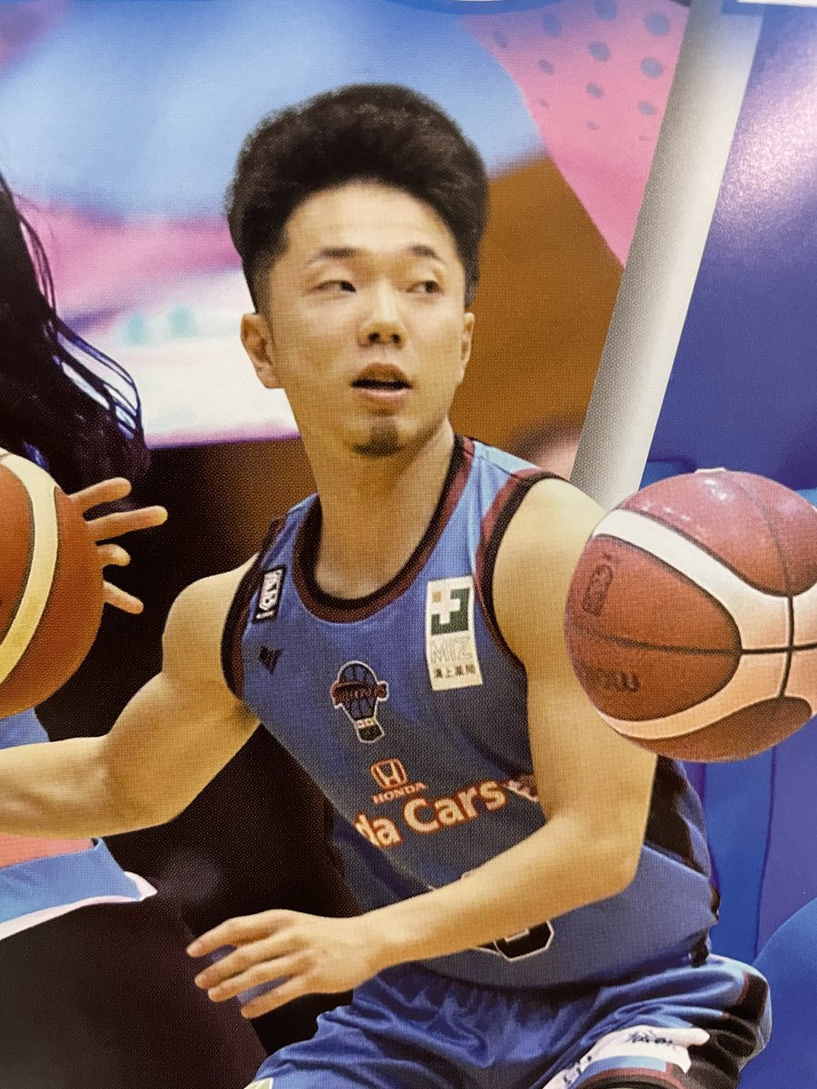 inosanity34's tweet photo. 久しぶりの試合⛹️‍♂️
もっと久しぶりのホーム戦🎈
熱い応援ありがとうございました！
全員揃ってもっとハッスルしてもっといいチームになれるようにまた頑張ります☝️
#佐賀バルーナーズ
#新ポスター
#1人髪型えぐい
#ロイヤルの社長
#もしくは初期のゴリ https://t.co/00x5d2nnbB