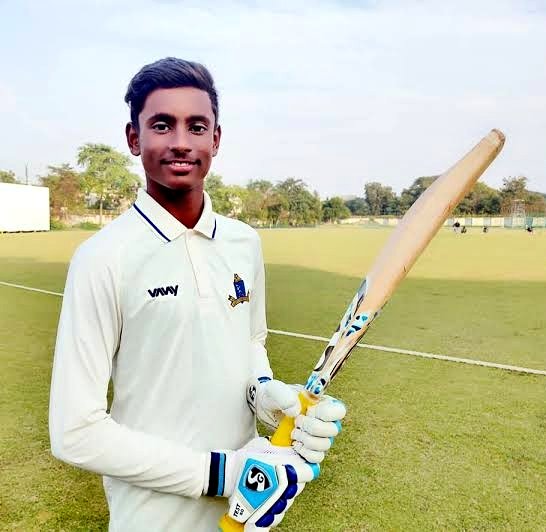 Flicks_it's tweet photo. BROTHERS OF DESTRUCTION
#RanjiTrophy
#BenvsBar
Ishan Porel Abhishek Porel
14.0-40-4 21(19)
19.0-70-3 53*(70) https://t.co/shIVuW86df