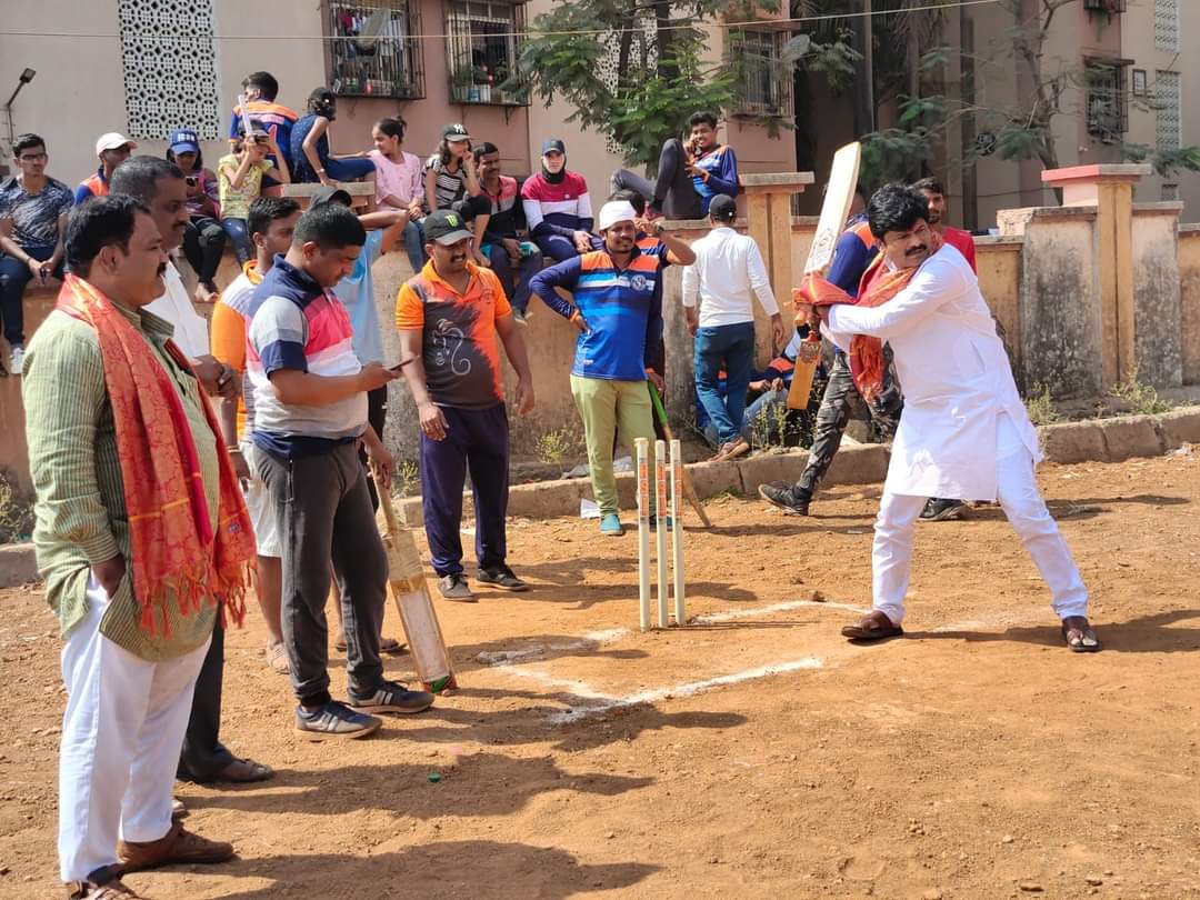 आज मानखुर्द, मुंबई येथे पंचरत्न म्हाडा संकुल आयोजित, पंचरत्न चषक क्रिकेट स्पर्धेनिमित्त आमदार गोपीचंद पडळकर साहेबांनी उपस्थित राहून सर्वांना शुभेच्छा दिल्या.