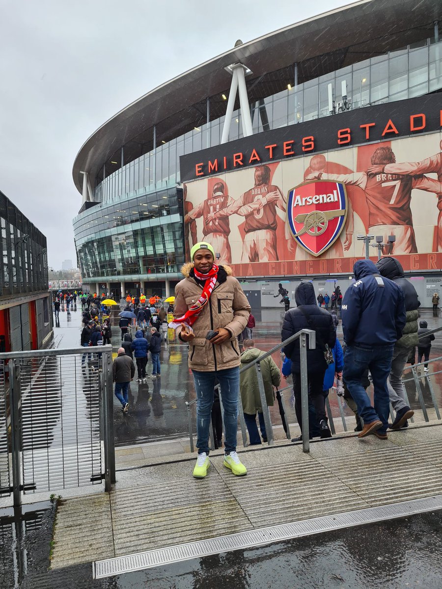 OfficialLamence's tweet photo. In this life, a man can change wives political parties or religions but he cannot change his favorite soccer team
Yesterday was a dream came tru for me It was beautiful,gorgeous emotional day  I felt good so nice seeing the team you have been supporting ur whole life playing live https://t.co/7l90bPgioo