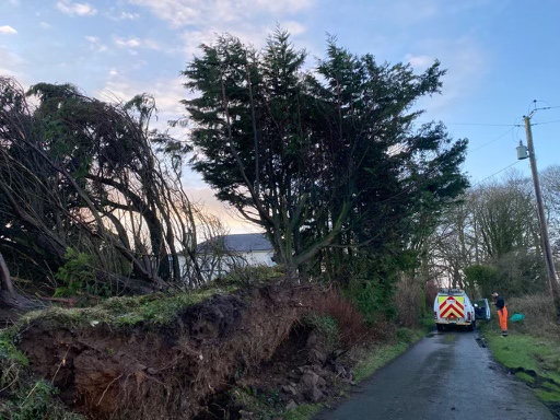 Our engineers have continued working through the night in awful weather conditions to restore electricity to customers affected by Storm Eunice. It's been the worst storm we have ever experienced in our South West region and has caused disruption in other areas of our network.