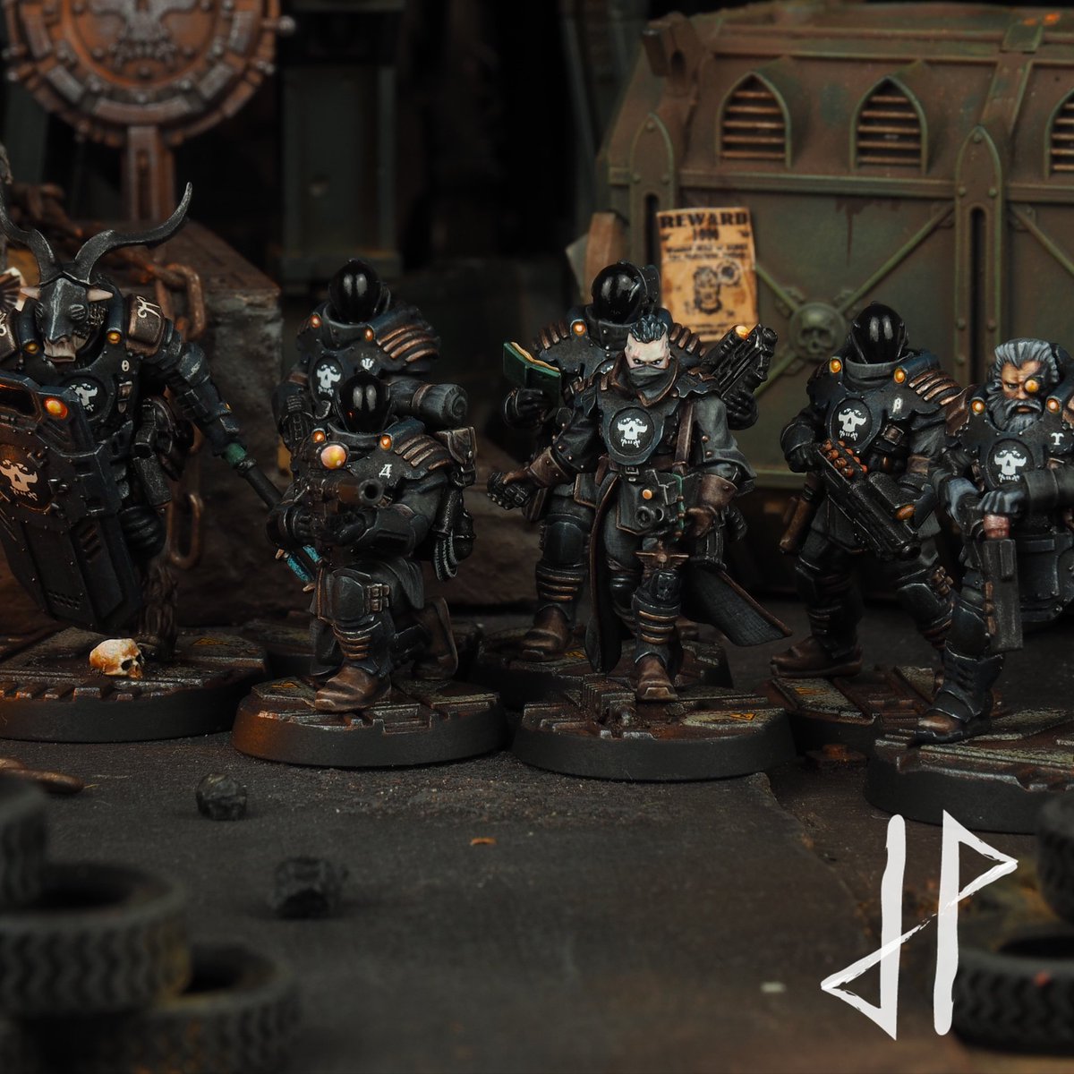 JPMiniatures's tweet photo. #precinct34 ready for our #necromunda campaign! #palaniteenforcers #PaintingWarhammer #painting40k #paintingnecromunda https://t.co/4APgw7XFiy